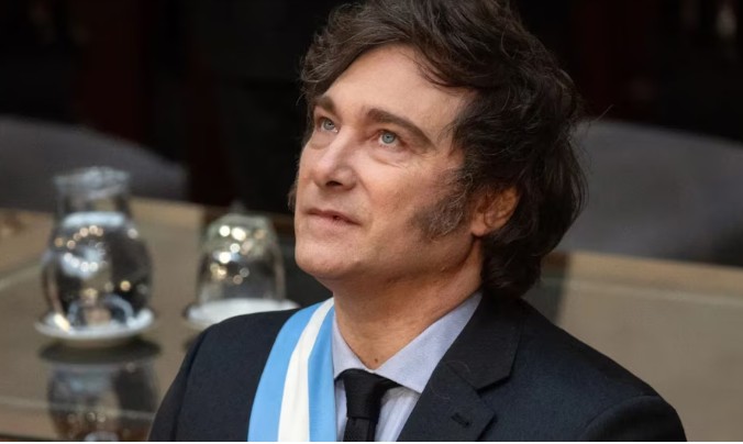 Javier Milei tendrá hoy su primer gesto de apertura y recibirá a los gobernadores para consensuar reformas