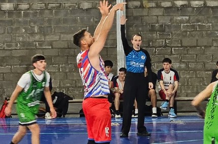 Comenzaron los cuartos de final en el torneo de Segunda de Básquet