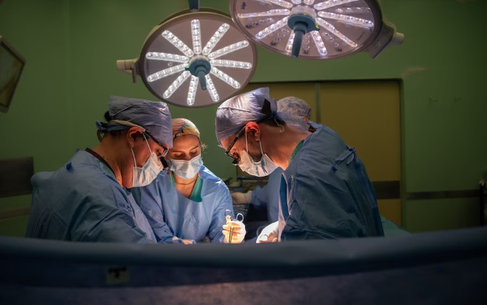 El Gobierno subió el presupuesto destinado a hospitales, tras haber postergado la ley de emergencia pediátrica