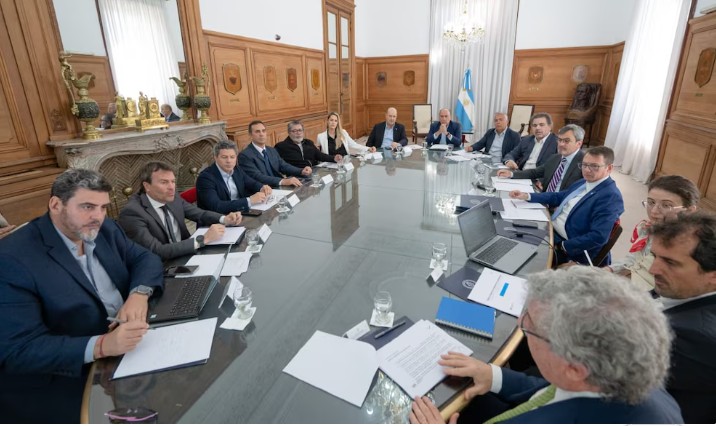 El Consejo de Mayo se reúne para conocer el borrador de la Reforma Laboral antes de las sesiones extraordinarias