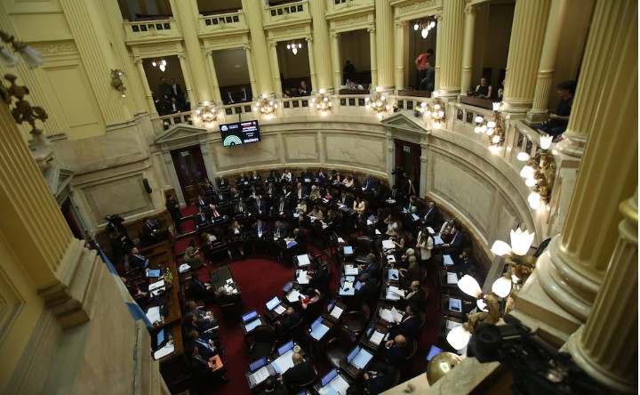 Senado: la Casa Rosada resiste una última sesión acordada antes de diciembre y tensiona con la oposición