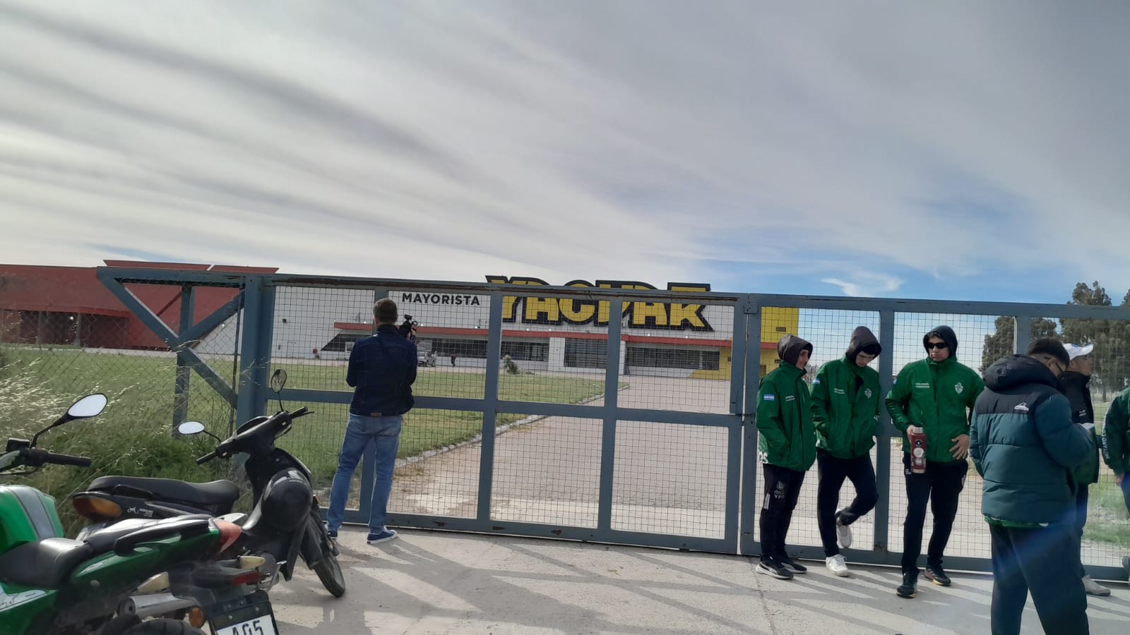 Sorpresivo cierre del mayorista Yaguar deja más de 50 trabajadores despedidos