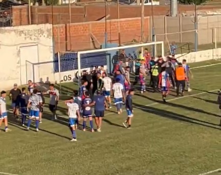 La Armonía ganó por penales y jugará la final extra contra Tiro Federal