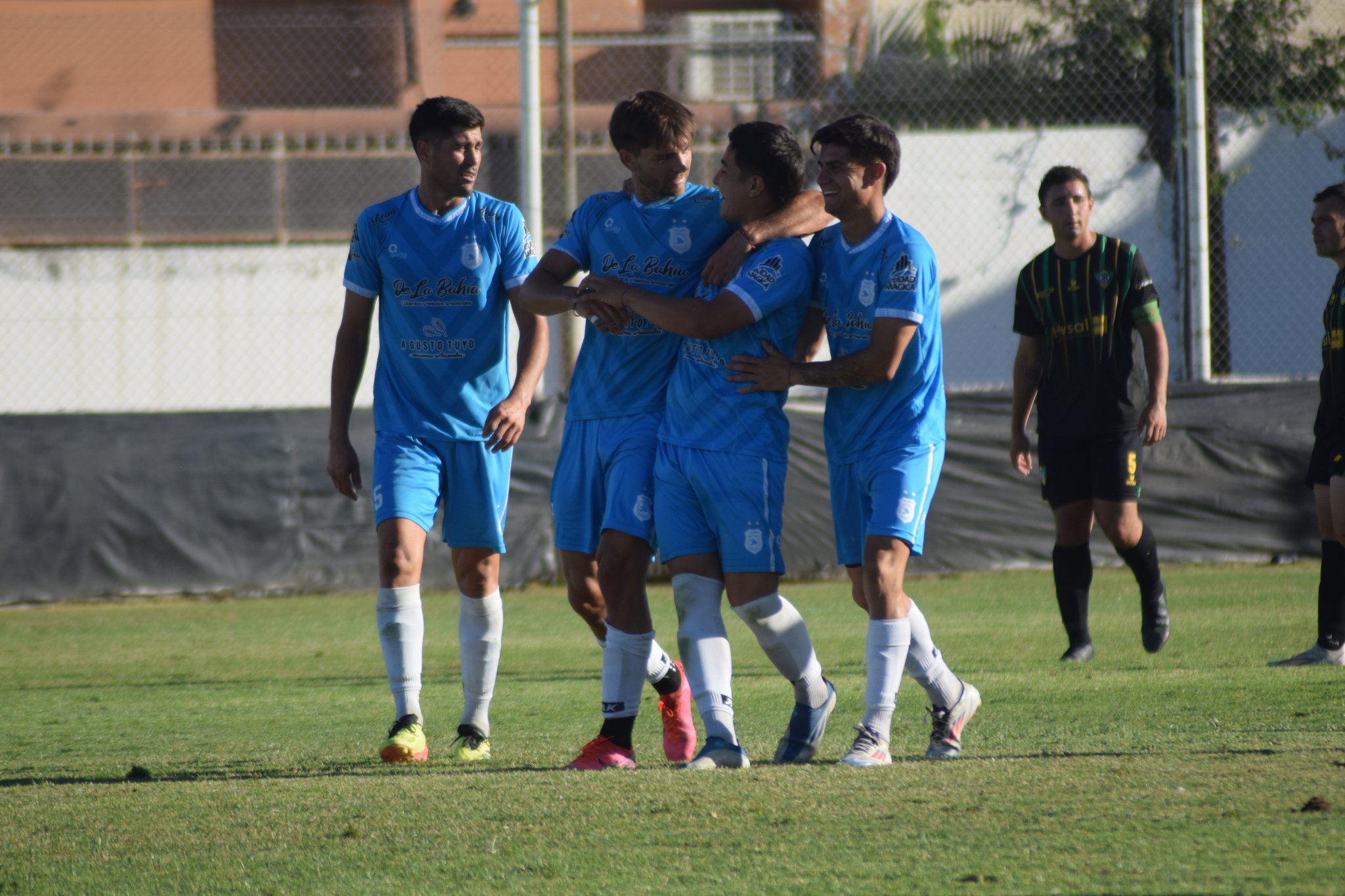 San Francisco venció a Comercial y mantuvo su lugar en Primera