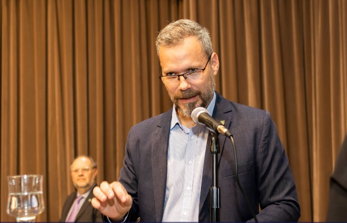 “Inteligencia Artificial: Una introducción simple para todos”