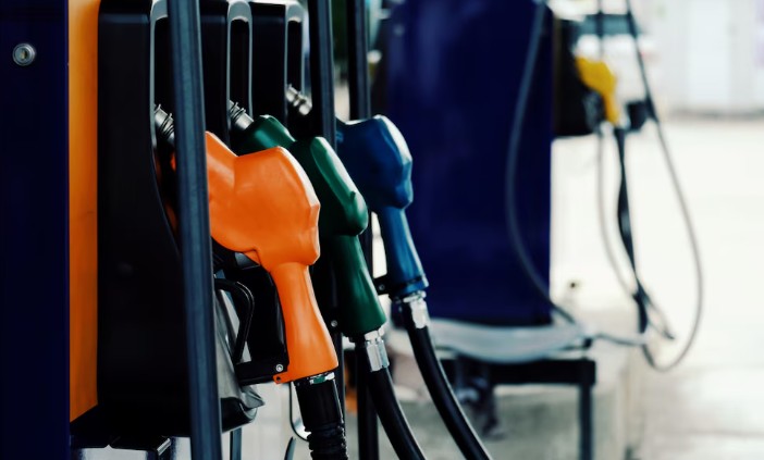 Nafta y gasoil: aumentaron el impuesto que se traslada a los precios en las estaciones de servicio