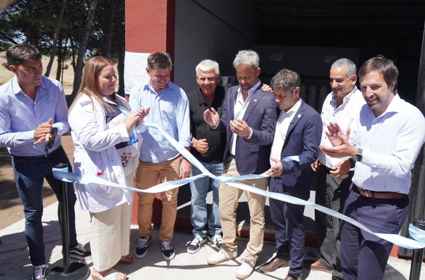 Monte Hermoso sumó equipamiento sanitario y obras clave en una jornada encabezada por el gobernador Axel Kicillof