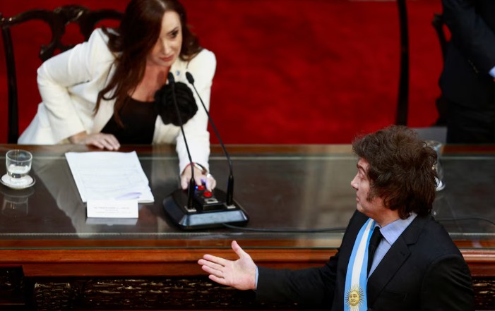 Javier Milei congelará su sueldo y el de Victoria Villarruel por tiempo indeterminado