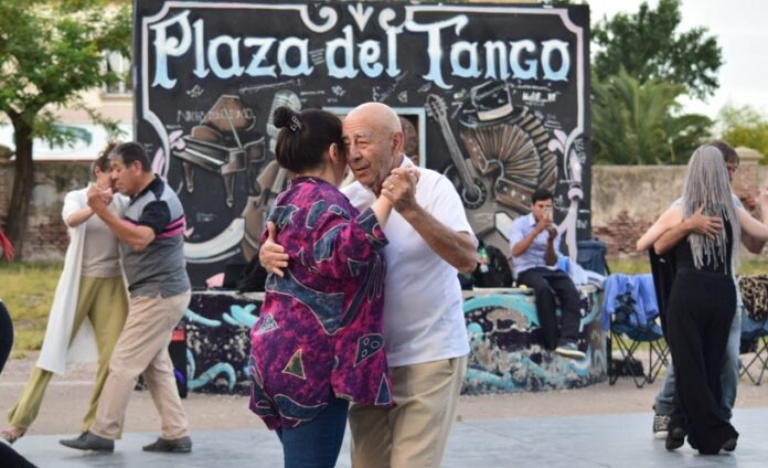 Comienzan los festejos en la ciudad por el Día Nacional Del Tango