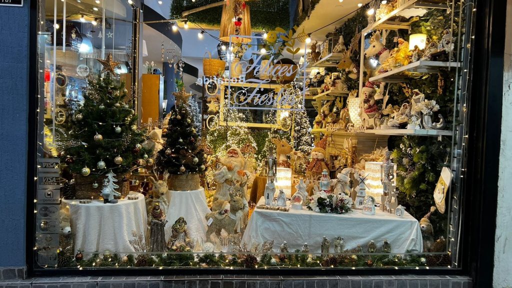 Se conocerán los ganadores del Concurso “Vidrieras Navideñas”