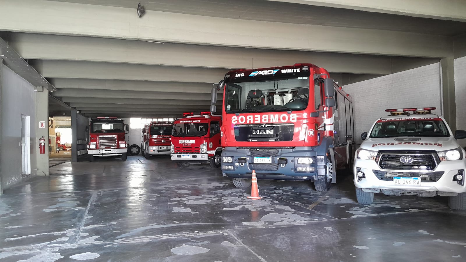 Bomberos de White atendieron hasta 7 incendios de pastizales por día: advierten por el riesgo y piden extremar cuidados