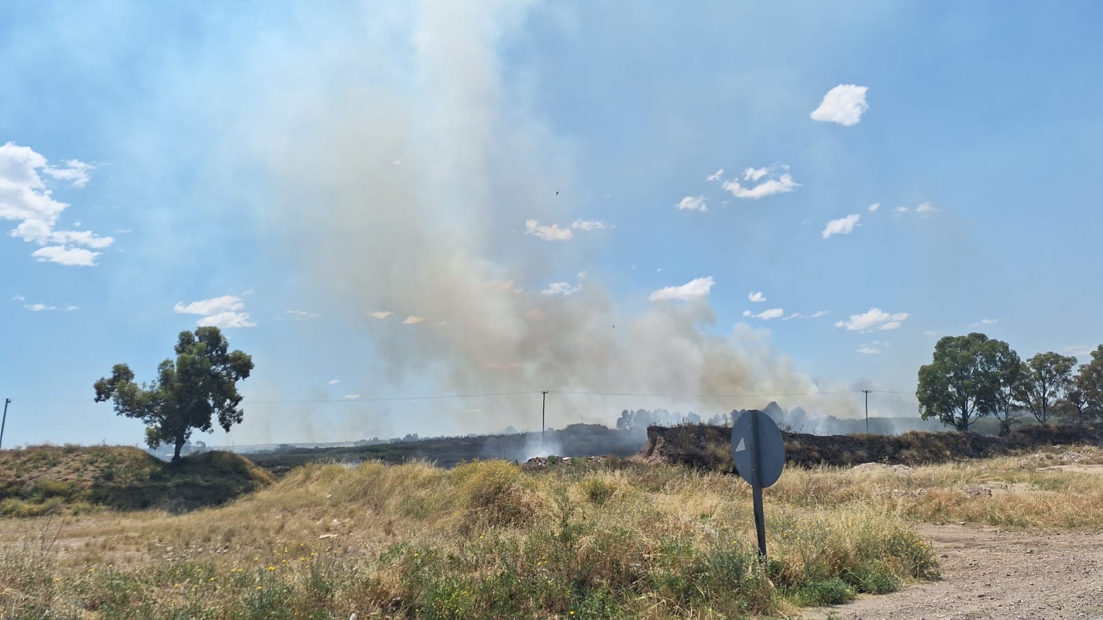 Importante incendio cercano a la FISA