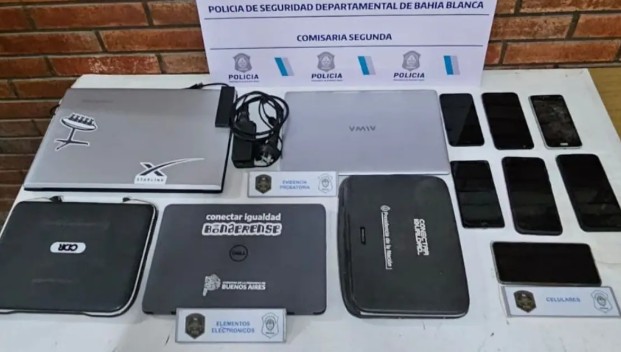 Recuperaron varios elementos electrónicos robados de un local de reparación telefónica