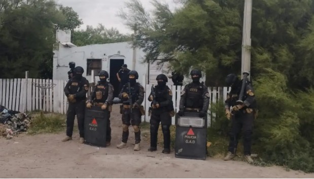 Capturaron a un hombre por tenencia ilegal de armas