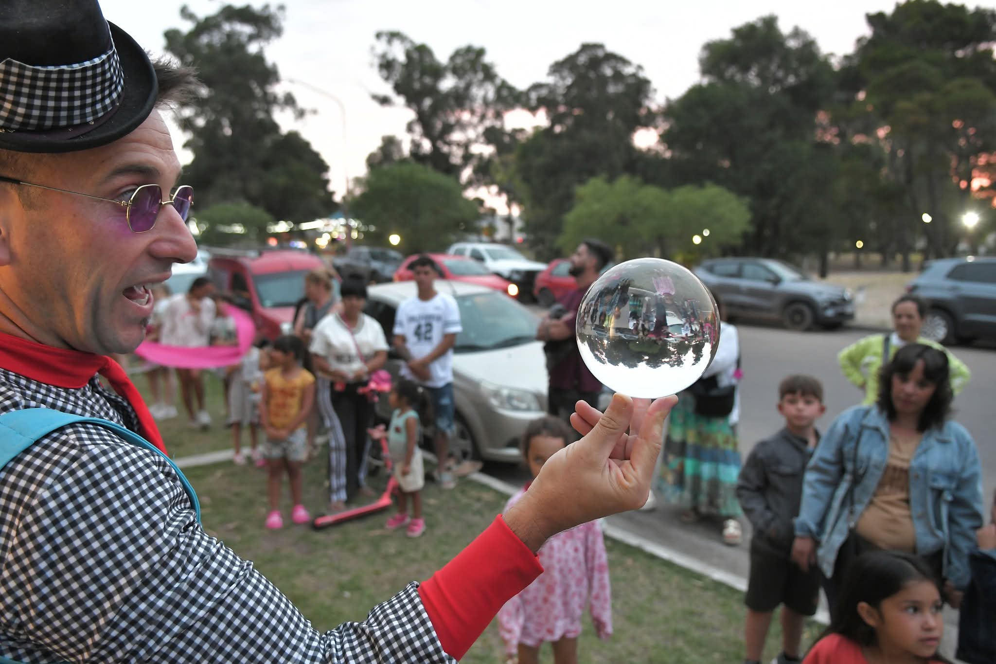 Domingo cultural en Monte Hermoso: teatro clásico y circo para toda la familia