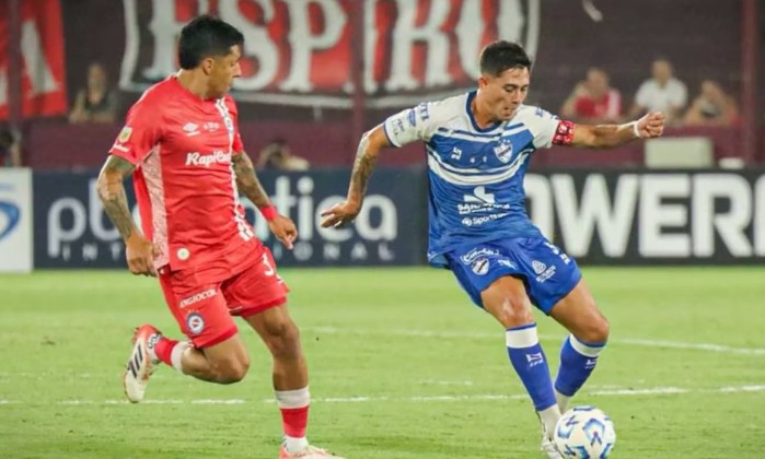 Ferrocarril Midland eliminó por penales a Argentinos Juniors y dio el primer batacazo de la Copa Argentina