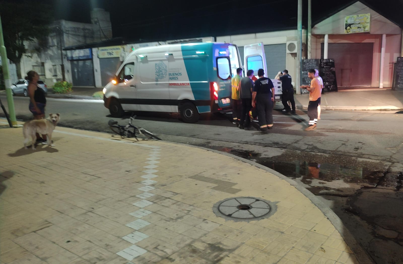 Accidente de tránsito en 25 de Mayo y Brickman: un ciclista resultó herido