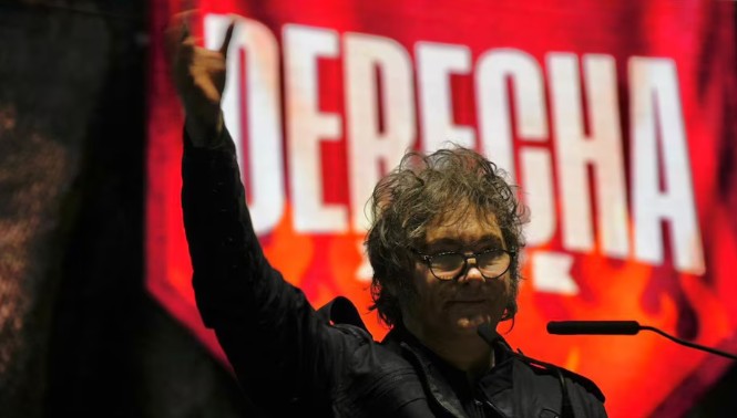 Tras la crítica a Techint, Milei acusó a los sectores empresariales “que hacen negocios turbios con el Estado”