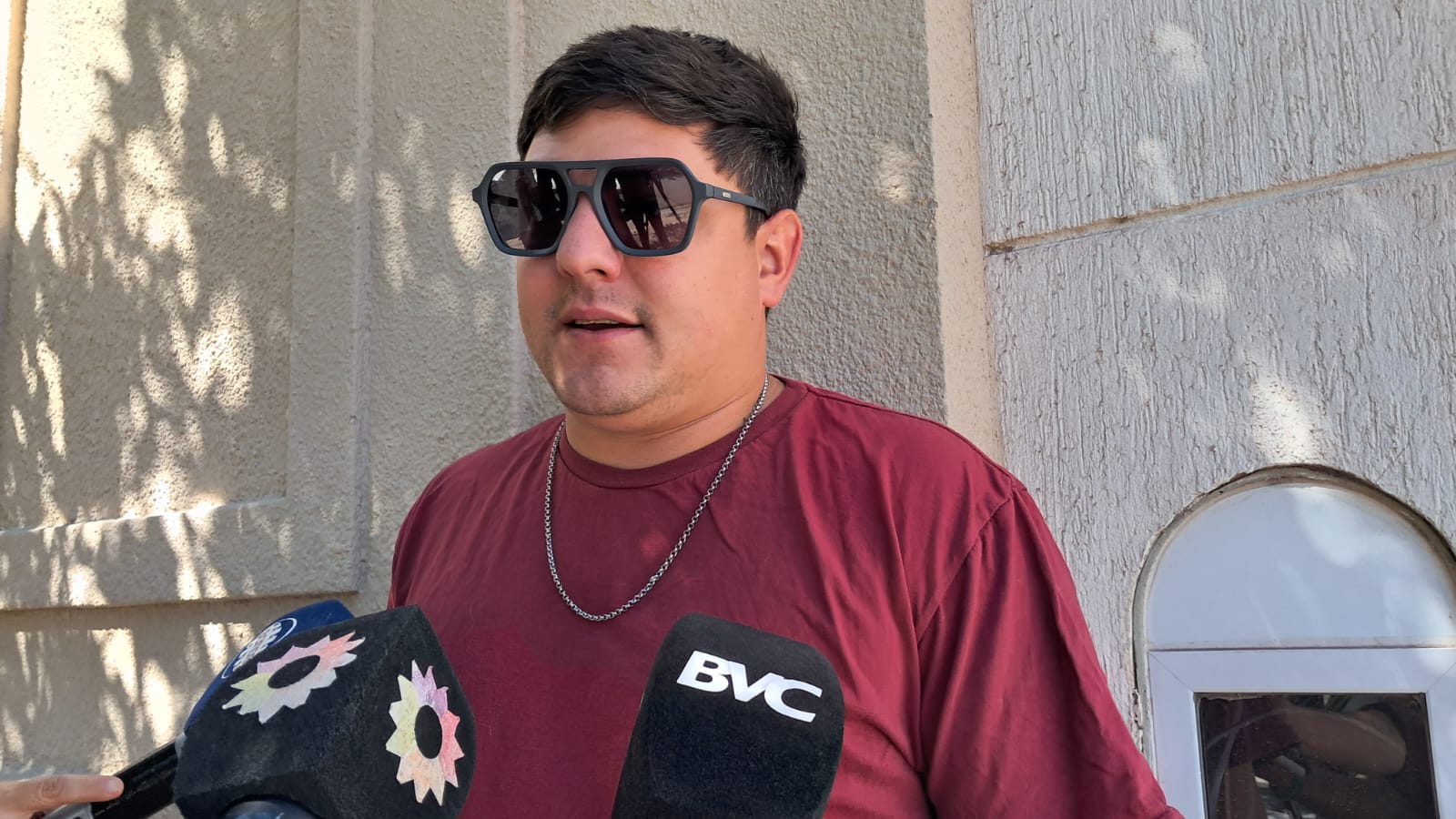 Les robaron más de 25 millones de pesos en elementos de trabajo de DJ y ofrecen una recompensa para quien tenga información