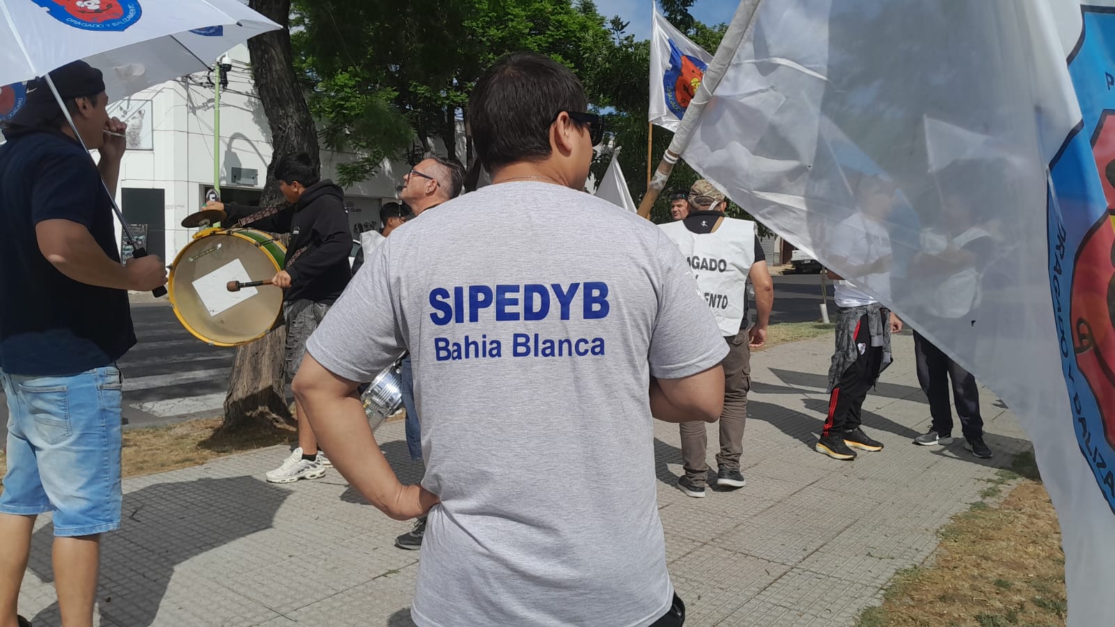 Trabajadores de Dragado y Balizamiento se manifiestan por el despido de dos compañeros