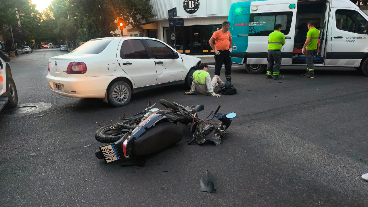Motos y autos involucrados en dos accidentes de tránsito