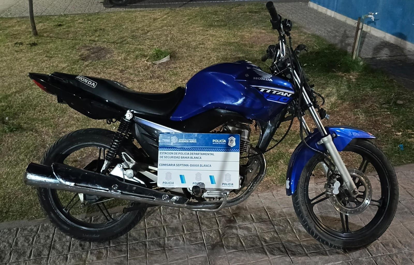 Dos menores se metieron a una casa para robar una moto