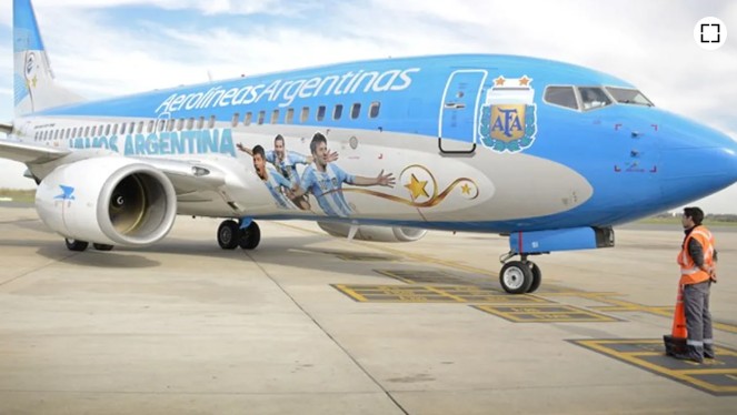 La fiebre de la Copa del Mundo se empieza a sentir y la gente reserva su lugar para estar presente