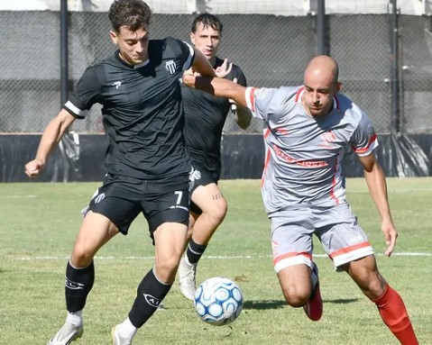 Federal Amateur: Liniers va a en busca de su pase a las semifinales