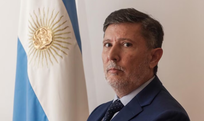 El Gobierno explicó los cambios en la SIDE y aseguró que responden a “los más altos estándares democráticos”