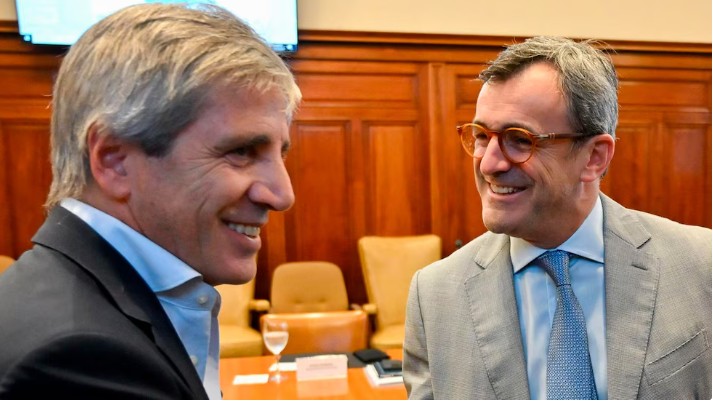 La UIA le llevará a Caputo propuestas para reactivar el crédito y levantar el nivel de consumo