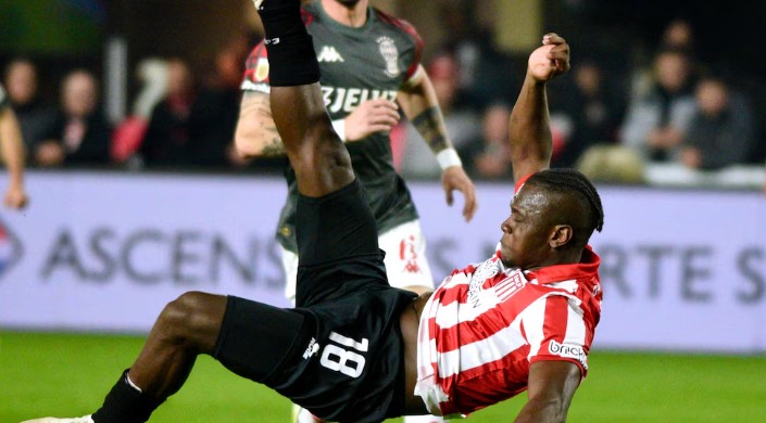 Freno inesperado en el pase de Cetré a Boca