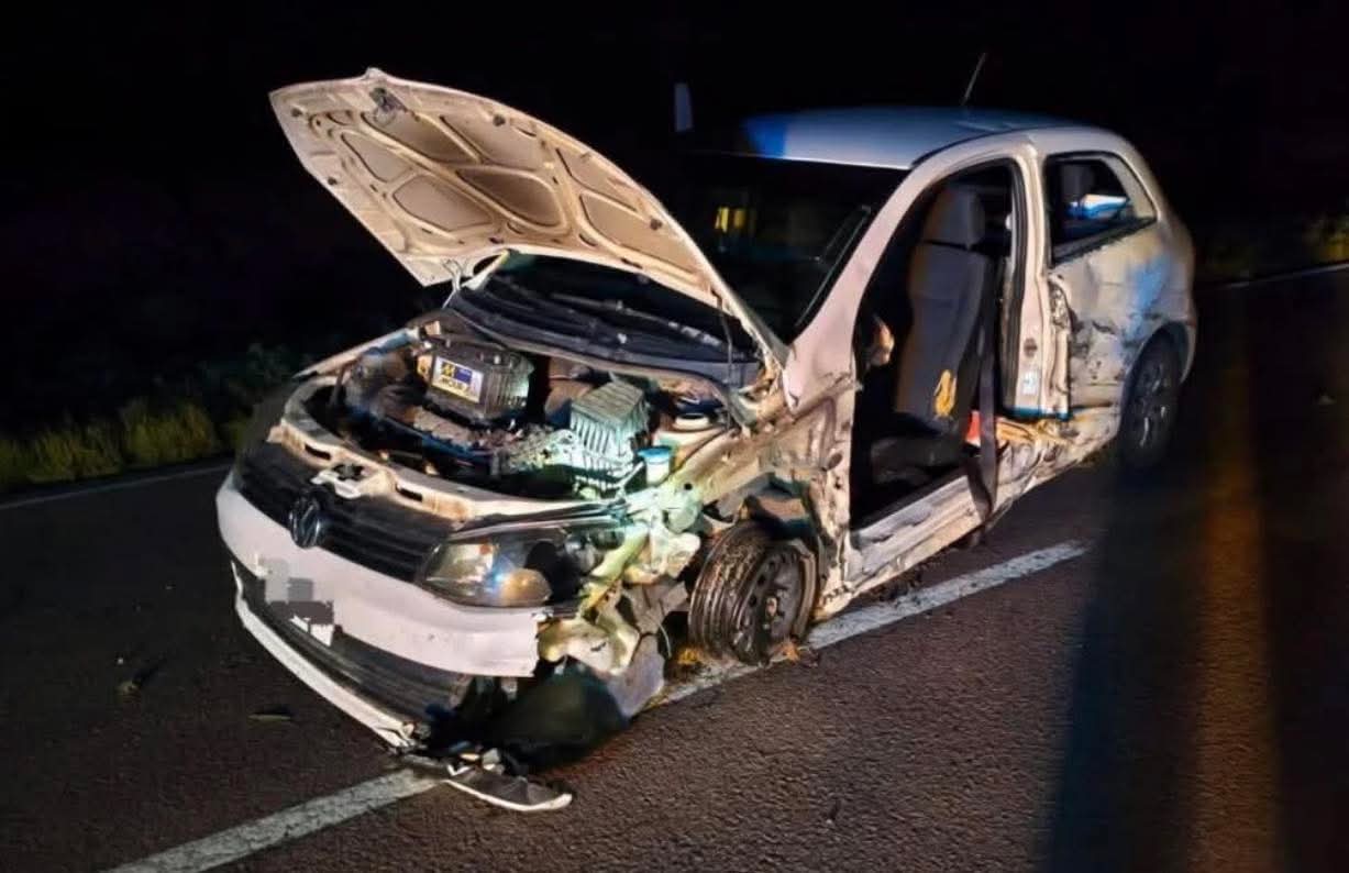 Choque frontal entre un camión y un auto en Villarino