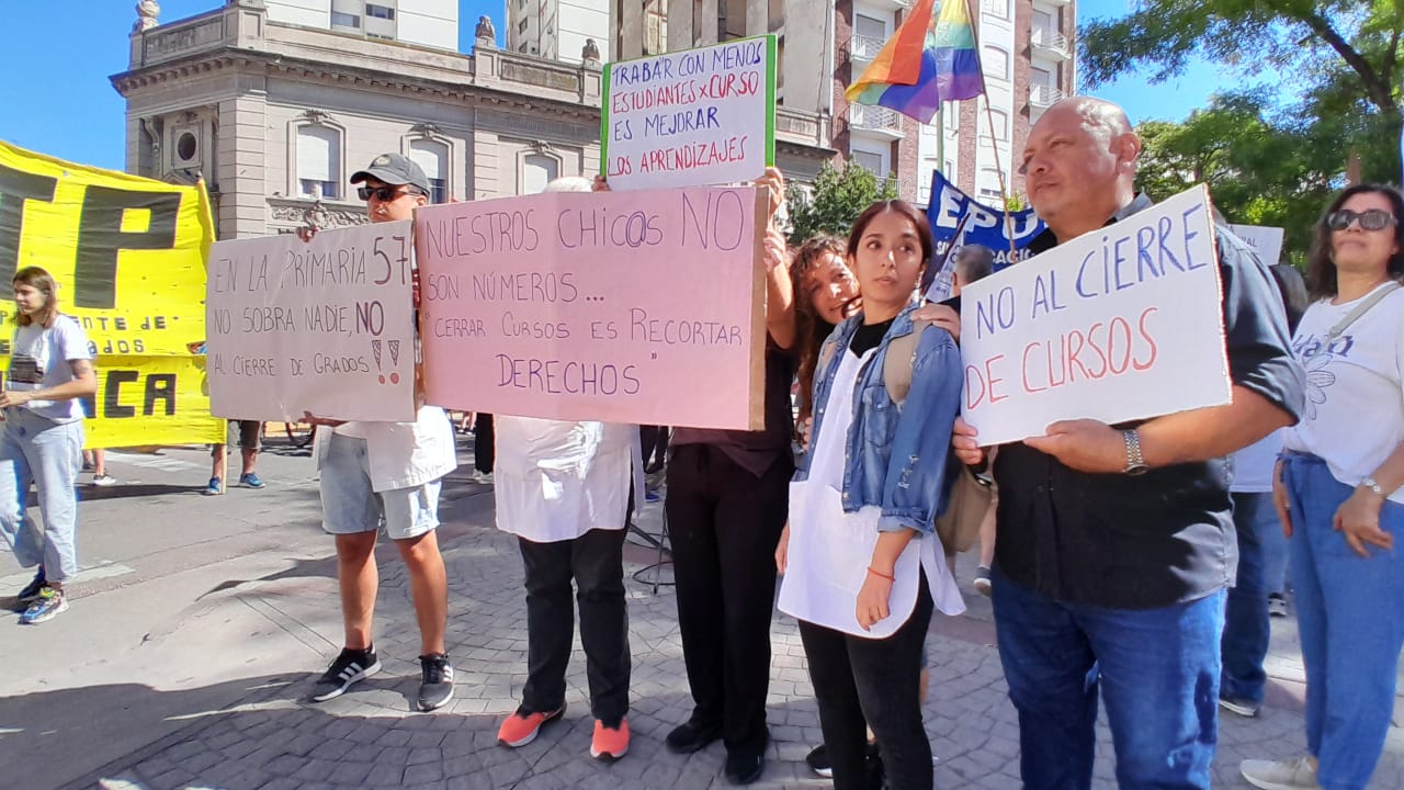 Preocupación por el cierre de grados de Escuelas Primarias en la ciudad
