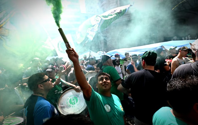 La CGT enfrenta una reforma laboral con cambios que no alcanzan y una movilización llena de riesgos