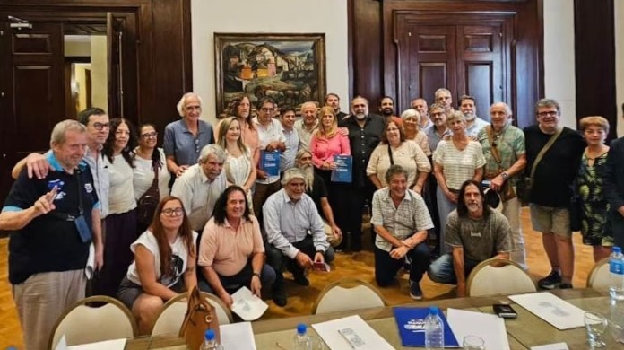 Kicillof apuesta a acordar la paritaria docente, aunque no podrá desactivar el paro en el inicio de clases