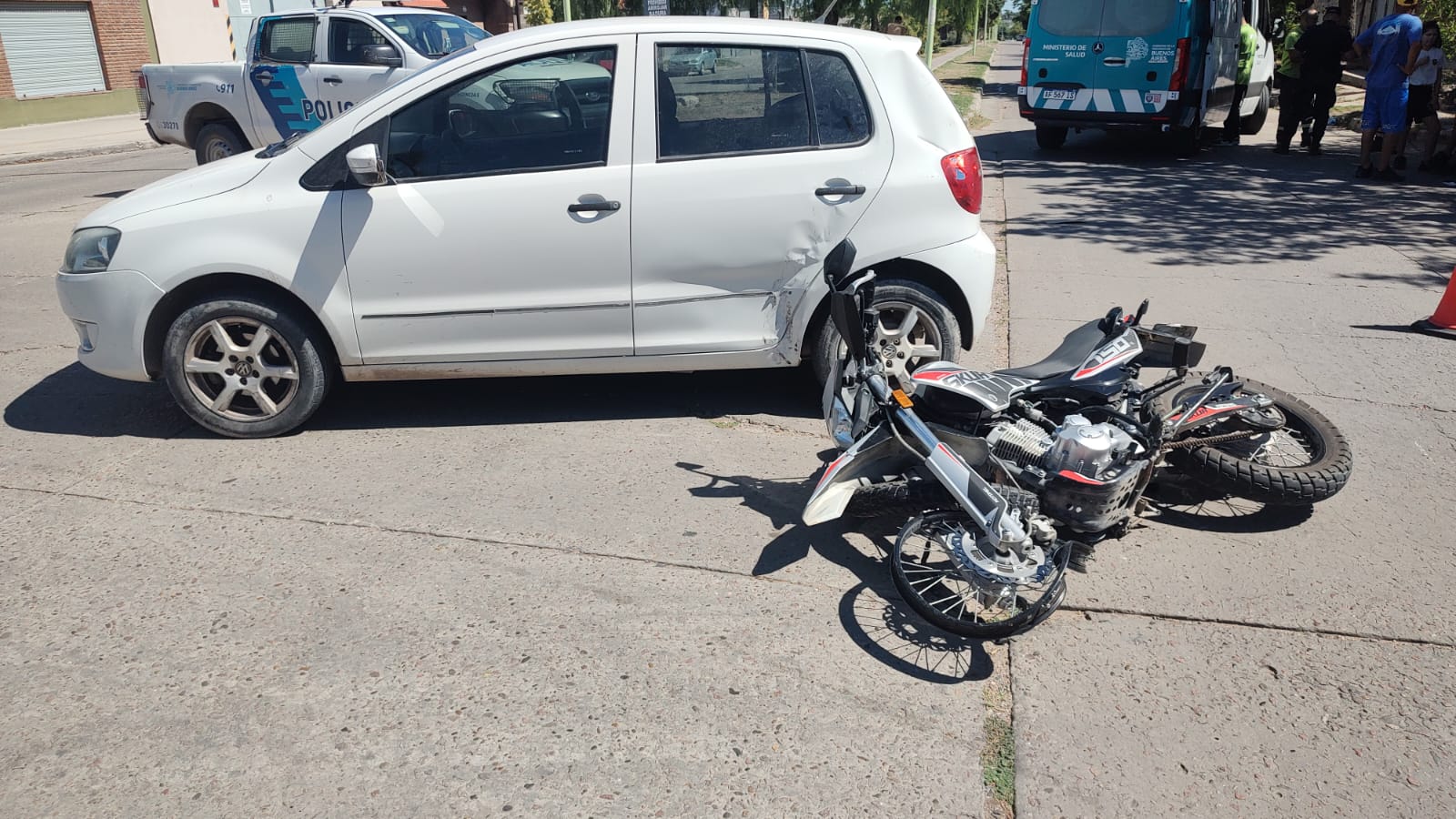 Un motociclista tuvo que ser trasladado a un hospital tras un choque