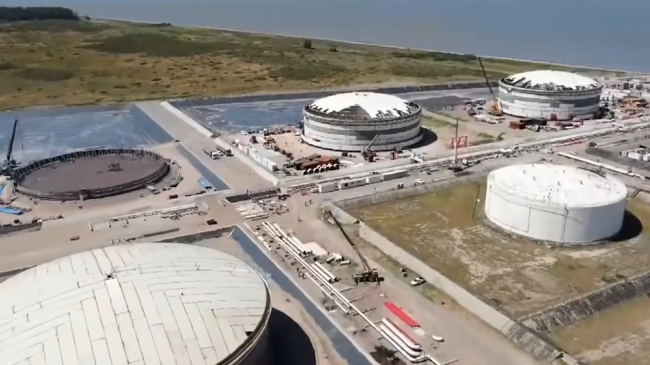 Presunta estafa millonaria salpica a obra de ampliación en Puerto Rosales