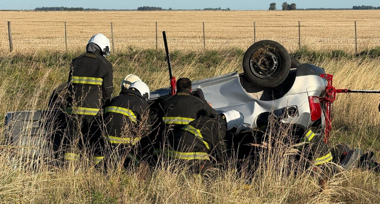 Cuatro personas hospitalizadas por un accidente en la Ruta 3