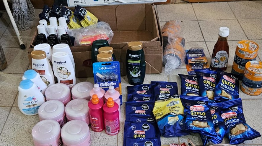 Dos mujeres aprehendidas por una serie de robos en supermercados