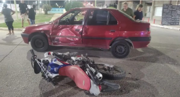Otro motociclista hospitalizado por un accidente