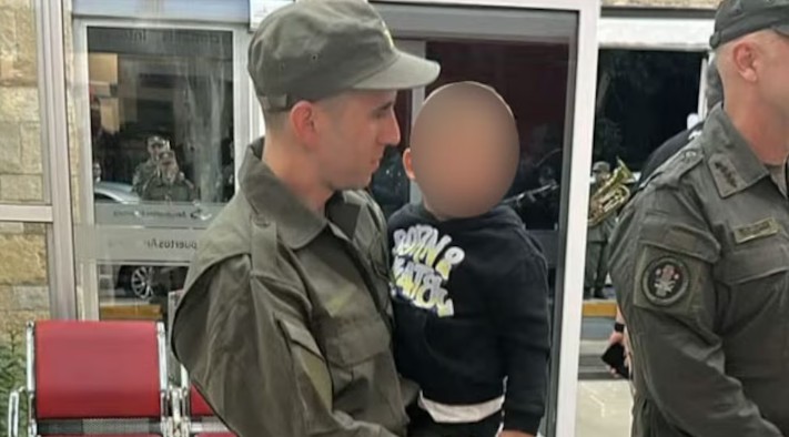 Nahuel Gallo regresó a la Argentina tras 448 días como rehén del régimen de Nicolás Maduro