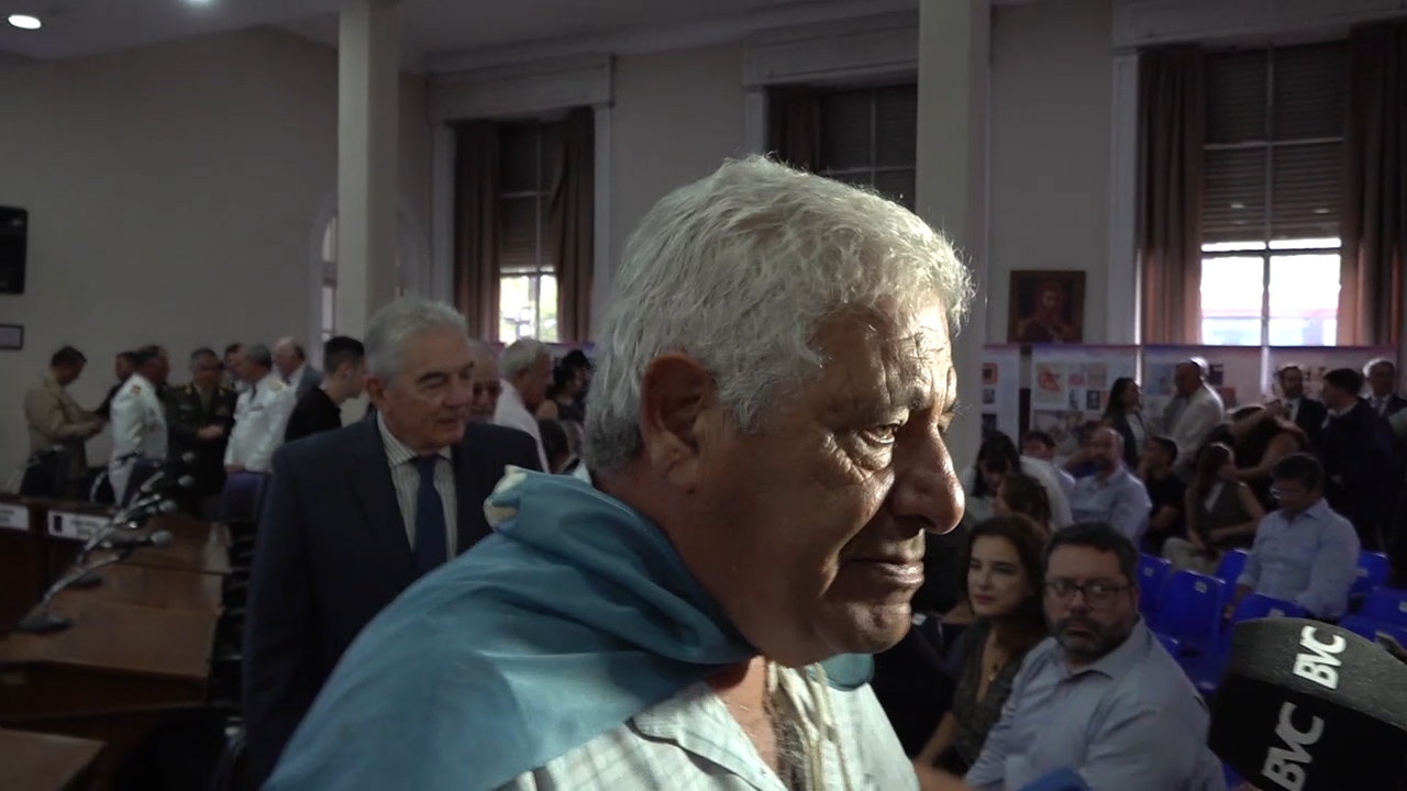 Apertura de sesiones en el Concejo Deliberante con reclamos por jubilaciones