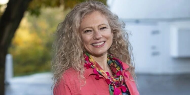 Una astrofísica bahiense fue distinguida en Reino Unido