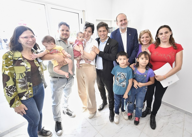 Kicillof entregó 101 viviendas a familias de Bahía Blanca