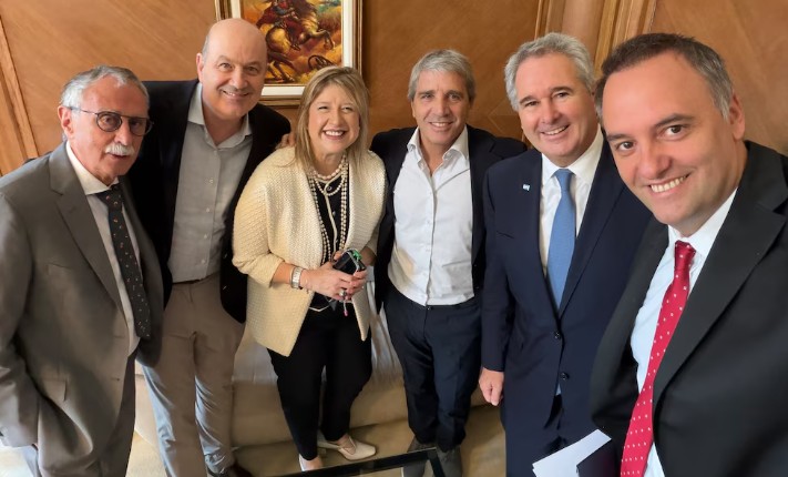 Manuel Adorni: “Mi patrimonio lo construí antes de entrar al Gobierno, no tengo nada que esconder”