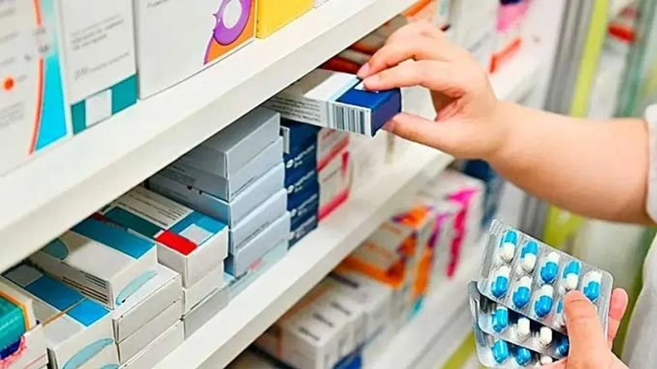 Patentes farmacéuticas: el Gobierno asegura que “ningún medicamento será retirado ni aumentará su precio”