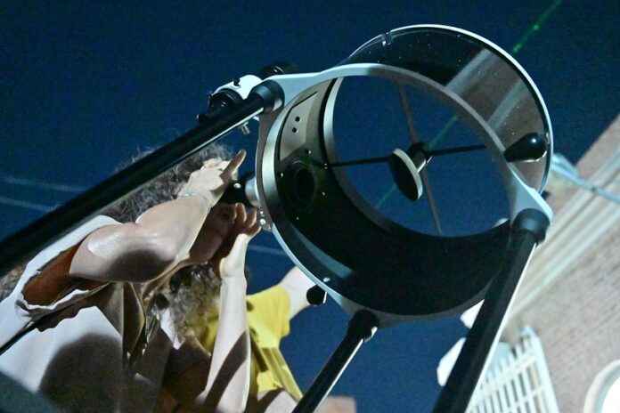 Cursos de Astronomía en Bahía Hub