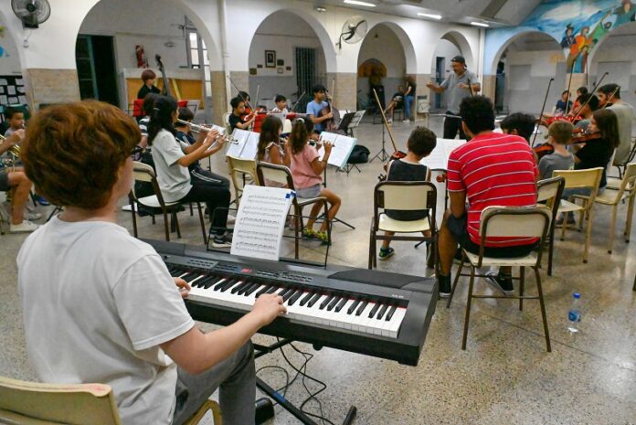 Convocatoria Coordinador general para la Orquesta Escuela Municipal Infantil y Juvenil Barrio Miramar