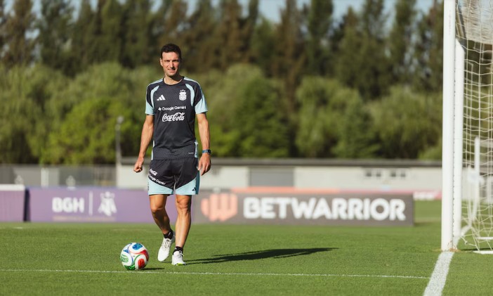 Con Lionel Messi, la Selección arrancó su preparación para los amistosos ante Mauritania y Zambia