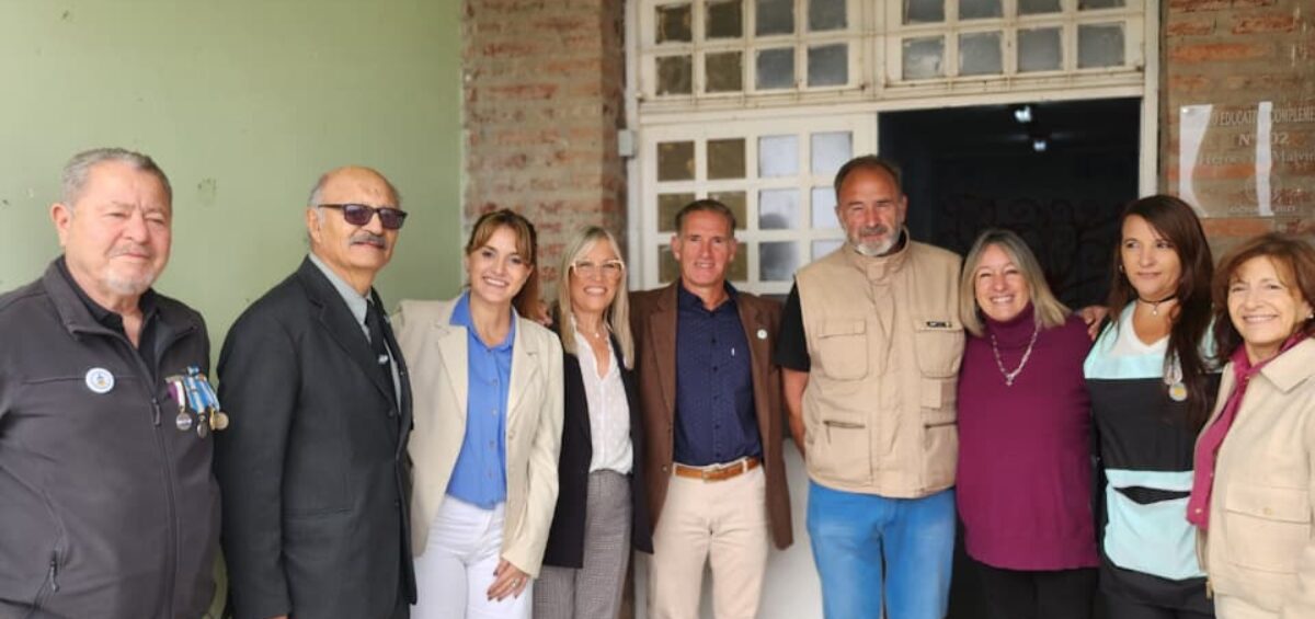 Acto de imposición de nombre “Héroes de Malvinas” al Centro Educativo Complementario N°802